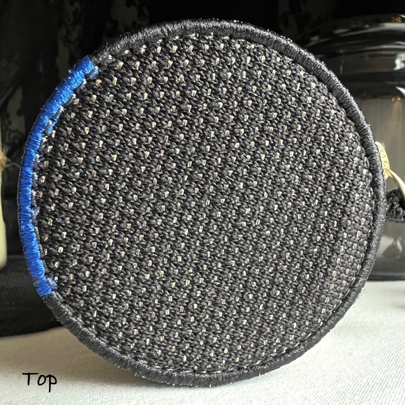 ROTHY’S ‘The Round Pouch” in Black and Gold - Picture 6 of 11